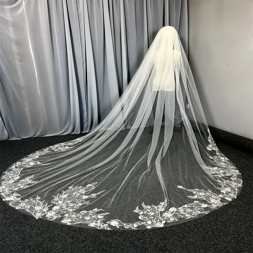

New pattern Cathedral Length Bridal Veil Lace Veil Wide Veil 1 Layer Wedding Veil Metal Comb Real Photo