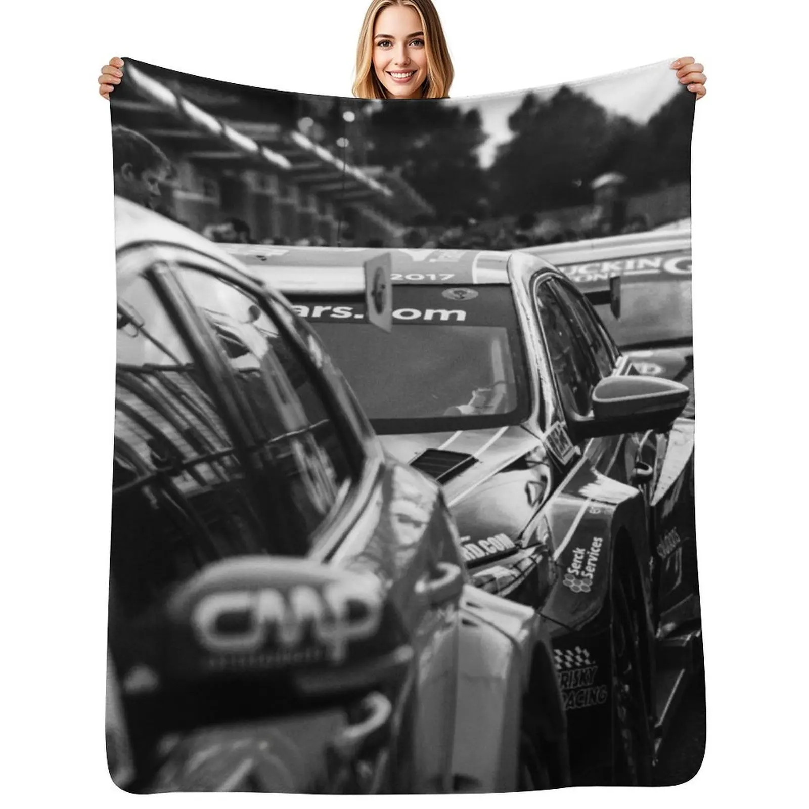 

BTCC British Touring Car Lineup Throw Blanket Anti Shedding Soft Fuzzy Blanket for Home