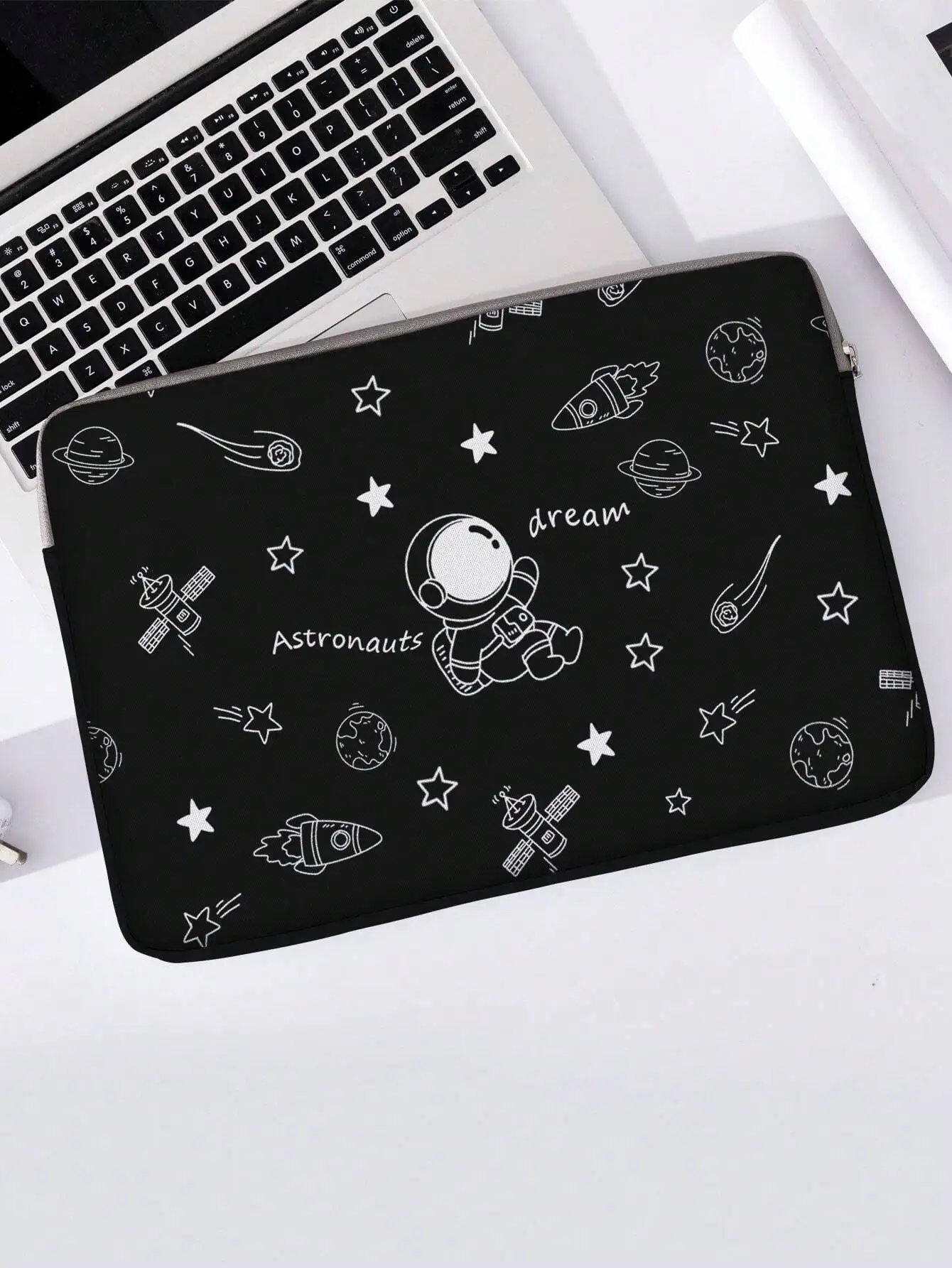 

Cartoon Astronaut Pattern Printed Laptop Bag Classroom Laptop Bags Classroom Bags Teacher Storage Bags Classroom Organizer Bags Back To School For School For Tablet Back To School Supplies Laptop Cover Laptop Sleeve Laptop Bags & Cases School Essentials