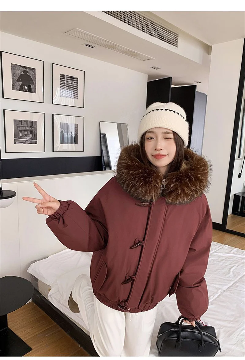 Warm Down jacket Ladies Pai Overcome Winter 2026 New Cotton Padded Coat Women Parkas Horn Hooded Outcoat Big fur collar Overcoat