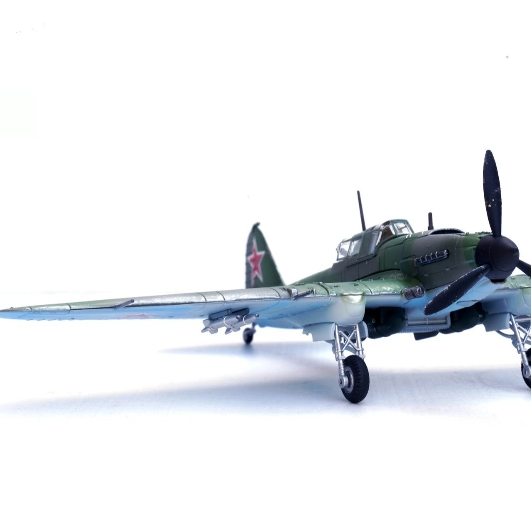 1/72 Soviet Il2 Ilyushin Shturmovik Pesawat Serangan Tempur Versi Lama Model Pesawat Diecast Militer Logam untuk Koleksi atau Hadiah