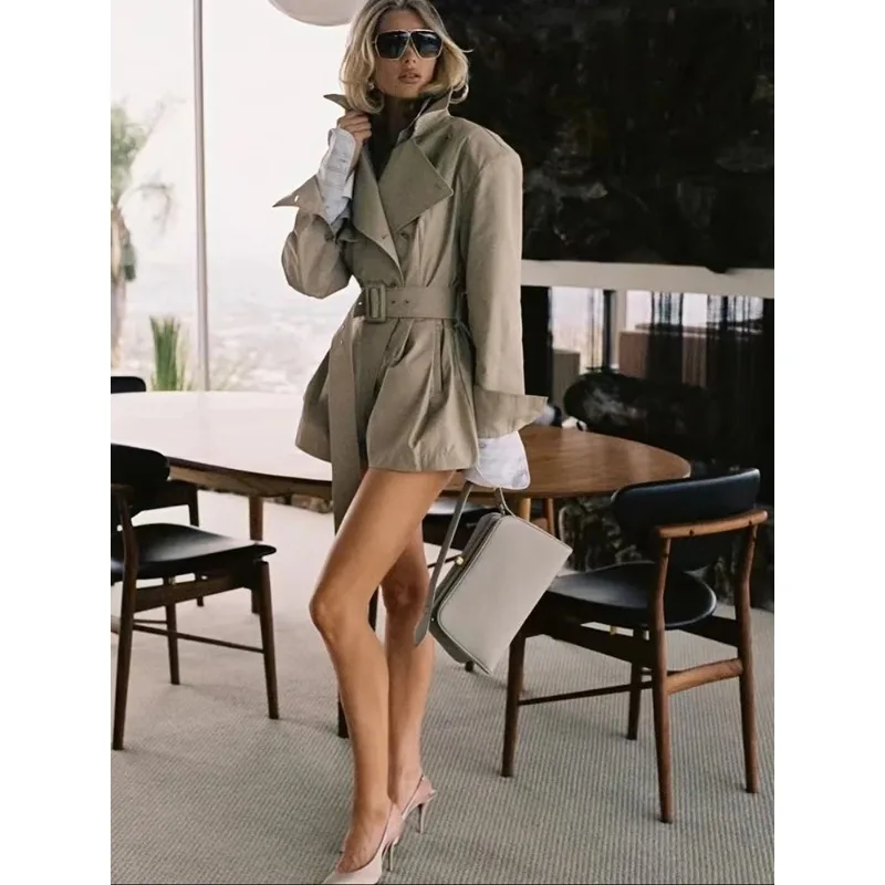 Damski dwurzędowy kombinezon szorty zimowy seksowny z klapami, długi rękaw, kurtka-kombinezon z paskiem, elegancki na wieczorne przyjęcie, wybieg