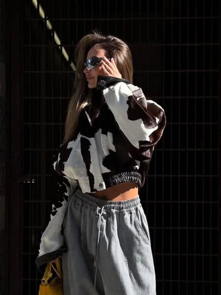 Kráva vzorovaná stojáček krátká bunda ženy módní elegantní zip volné bundy dáma nová podzimní ležérní dojíždění streetwear - náhled 4