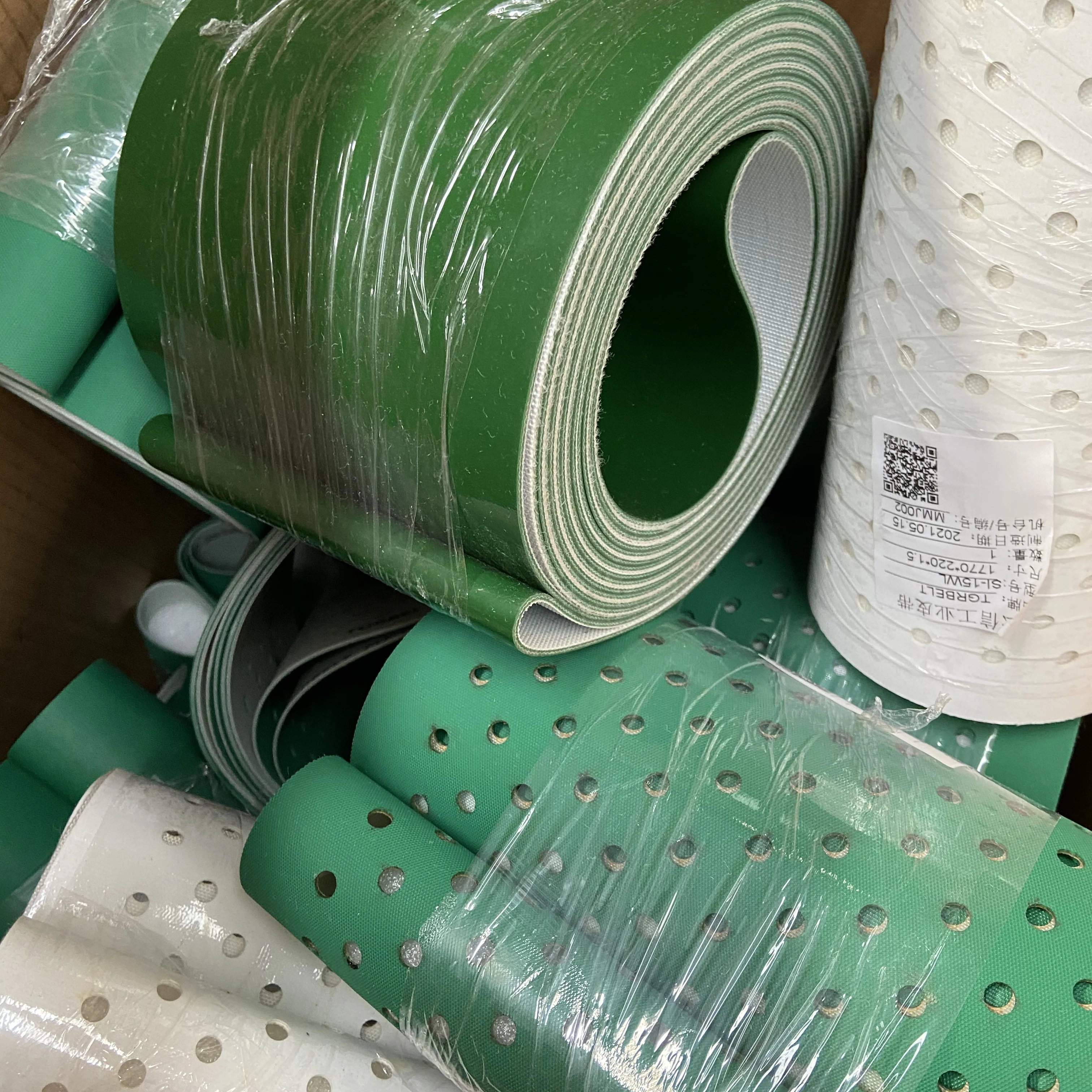 YG Sanitary Napkin Making Vending Machine Pad Production Line Women Sanitary Napkin Machine