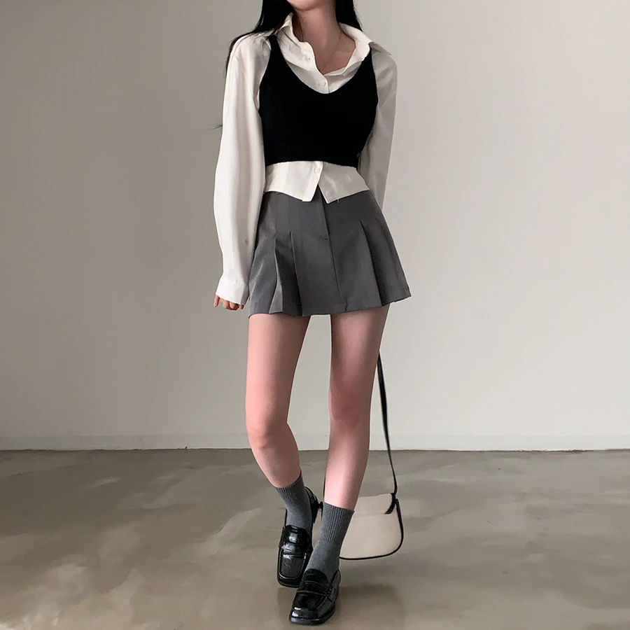 Korean style Chic Layering Chunky Knit Vest, Short Sleeveless Knit Top, Women's Stylish Elegant Layering Piece