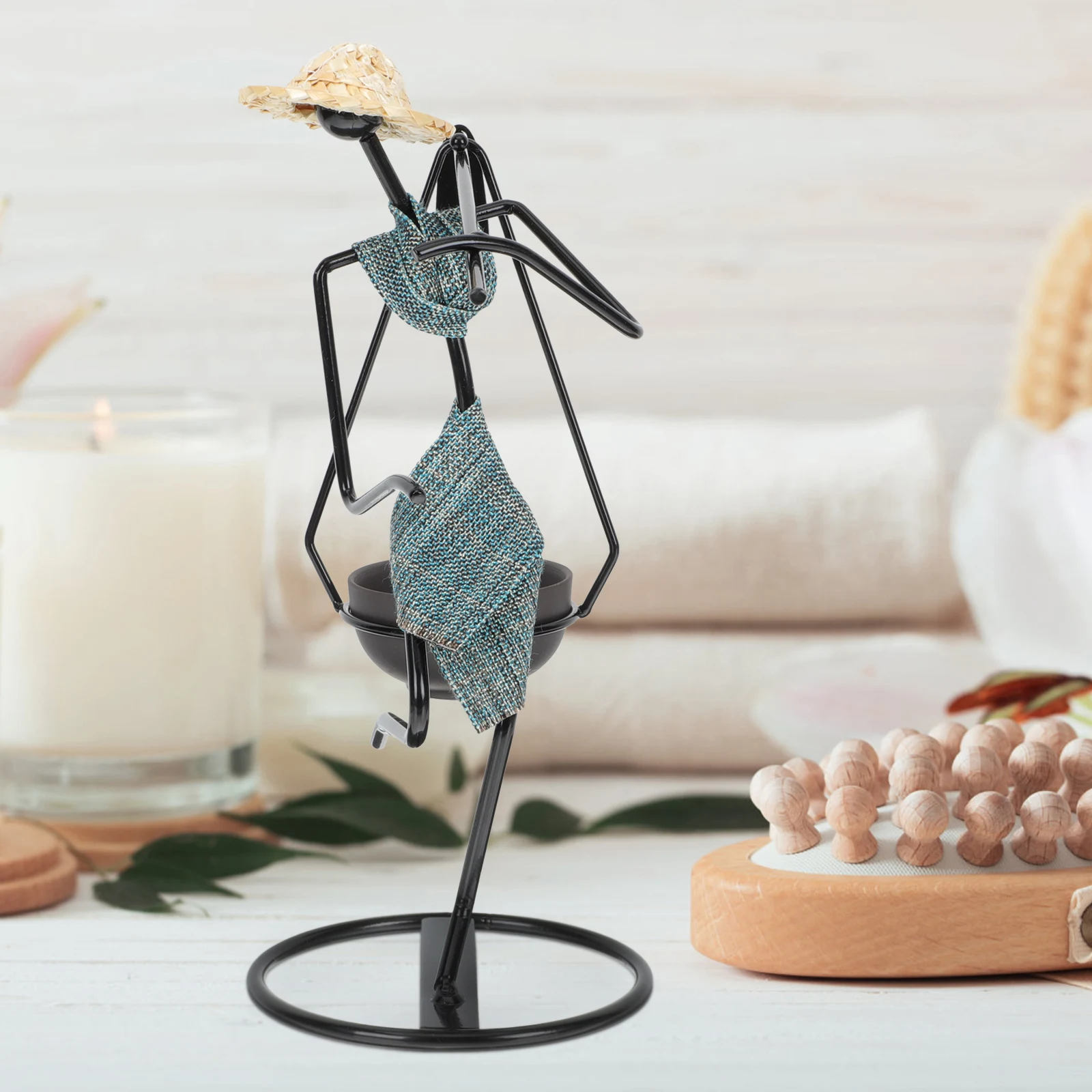 

A Girl Carrying Hoe Holder Creative Metal Decorative Tabletop Banquet Festival Candlestick Dinner Party Home