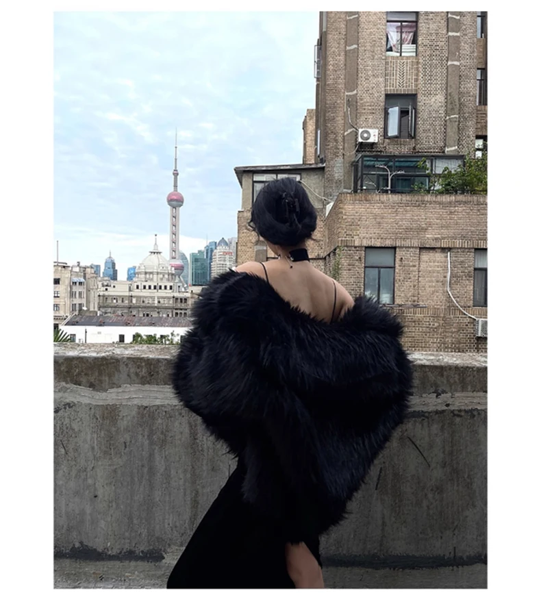 Lautaro Winter Cool Oversized Casual Soft Thick Warm Black Hariy Shaggy Faux Fur Coat Women Turn-down Collar Fluffy Jacket 2023
