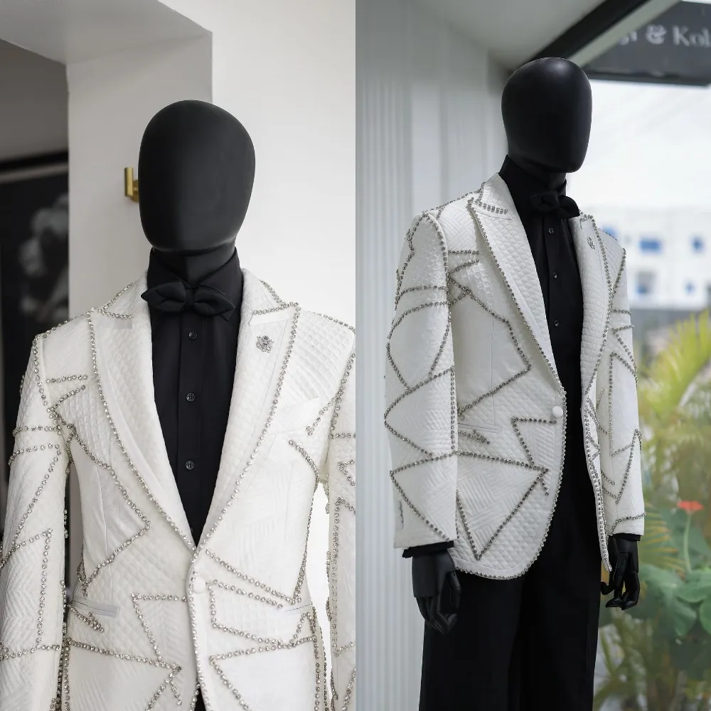 

Современный мужской костюм со стразами для свадьбы, смокинги, одежда для жениха, остроконечные лацканы, куртка, брюки, выпускной вечер, индивидуальный заказ
