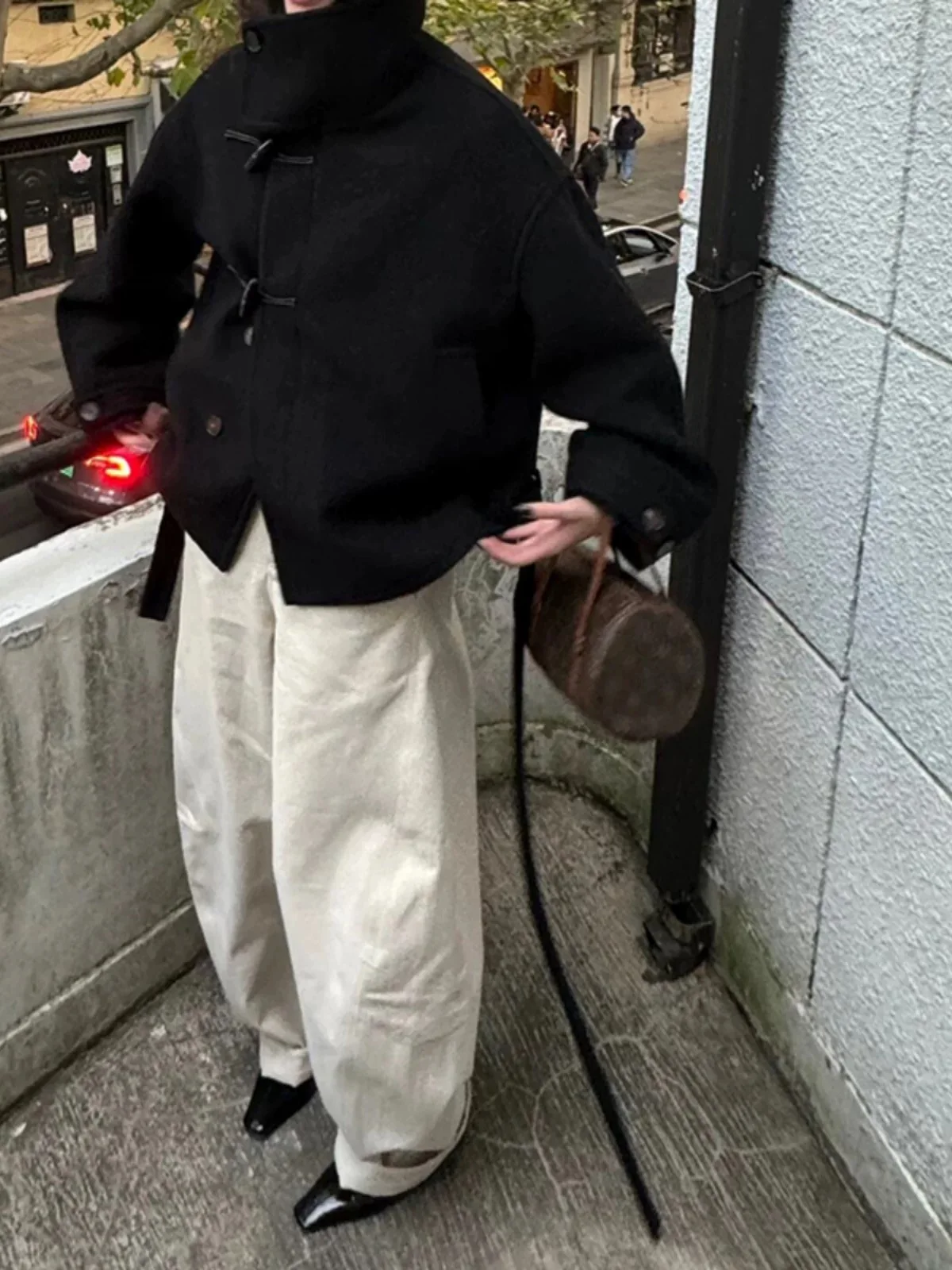 معطف صوف أسود للنساء لفصلي الخريف والشتاء، تصميم قصير سميك بياقة عالية، ملابس خارجية قصيرة أنيقة للتنقل اليومي #3