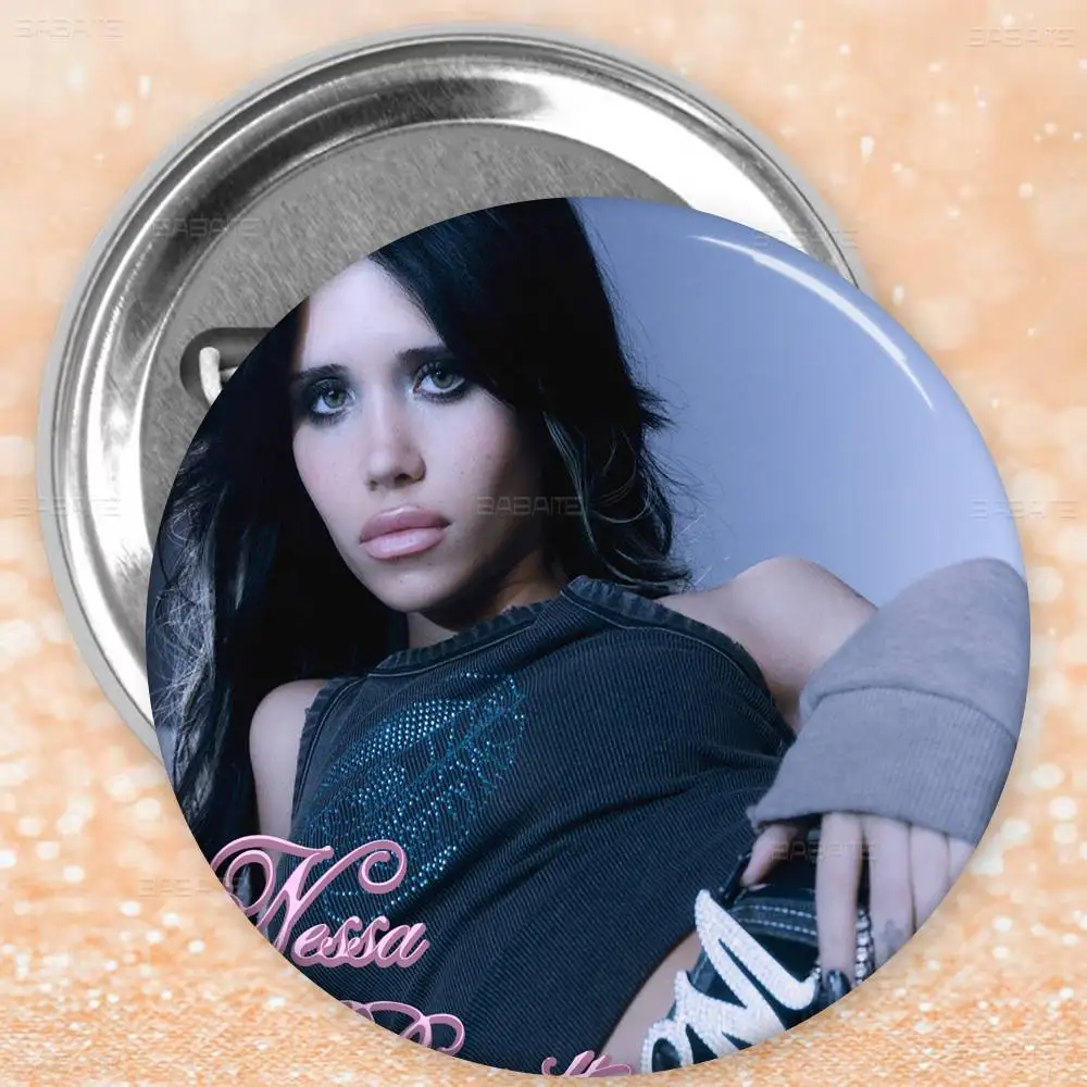 نيسا باريت سنجر دبوس زر ناعم مشرق مطبوعة أيقونة هدية للأصدقاء شارة طوق بروش التلبيب دبوس معدني