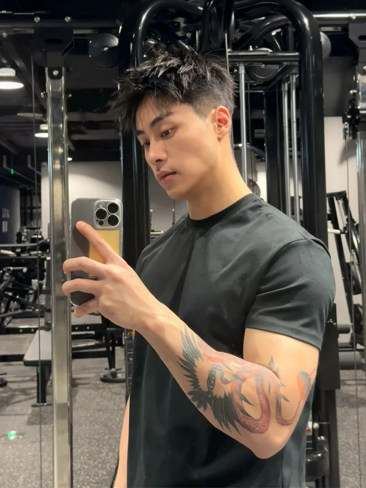 

Мужская летняя спортивная футболка из плотного хлопка с коротким рукавом, зауженным воротником и укороченным рукавом, повседневная.