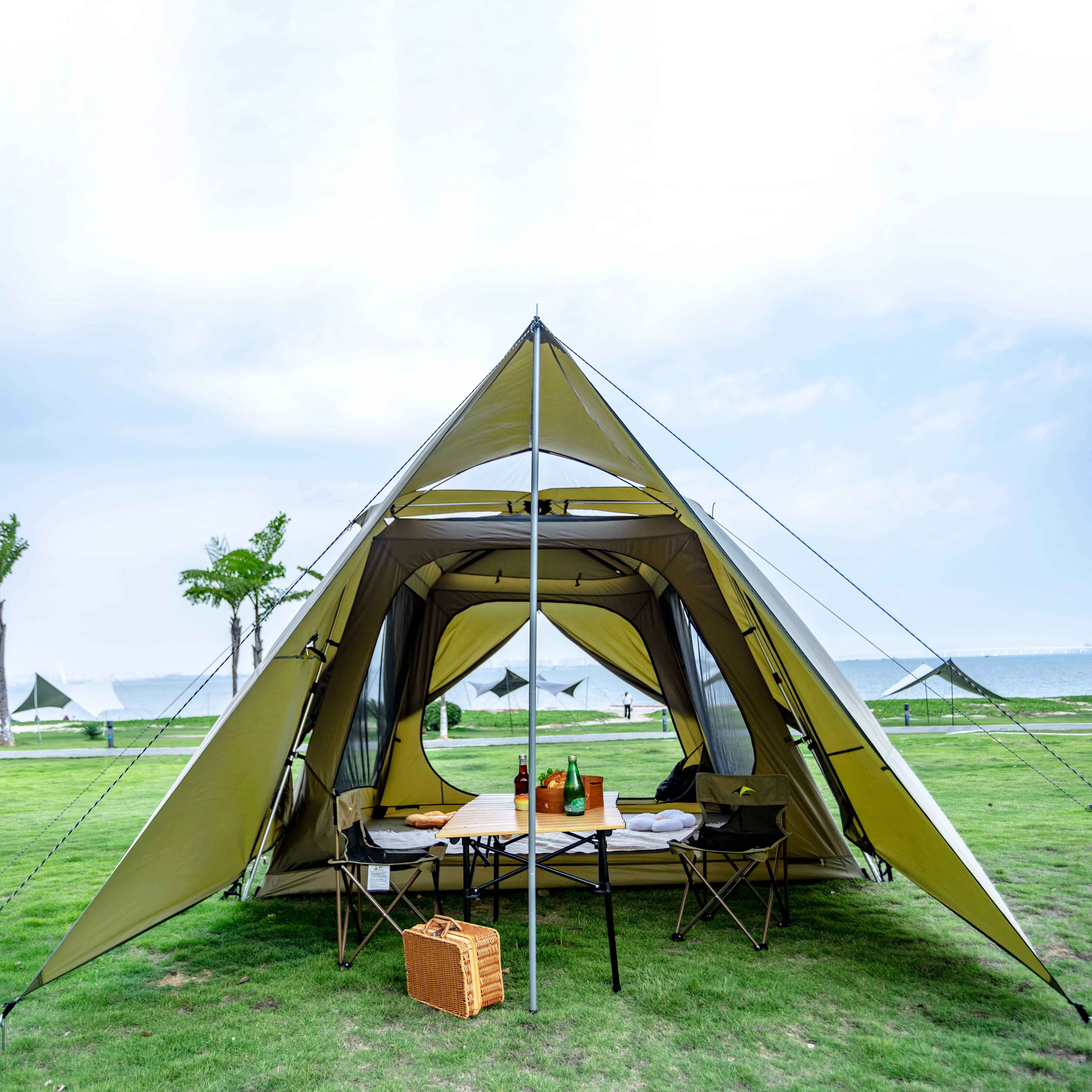 

Custom Barraca Tenda Big Space Rhinoceros Garden Family Travel Large Luxury Folding Waterproof Glamping Camping Outdoor Tent