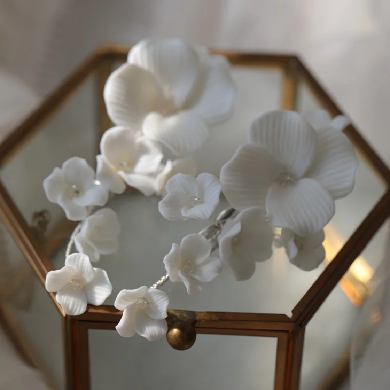 Bride Hair Clip Ceramic Flower Hairpin Wedding Hair Accessories White Floral Barrettes For Women Fashion Tiaras Marriage Jewelry