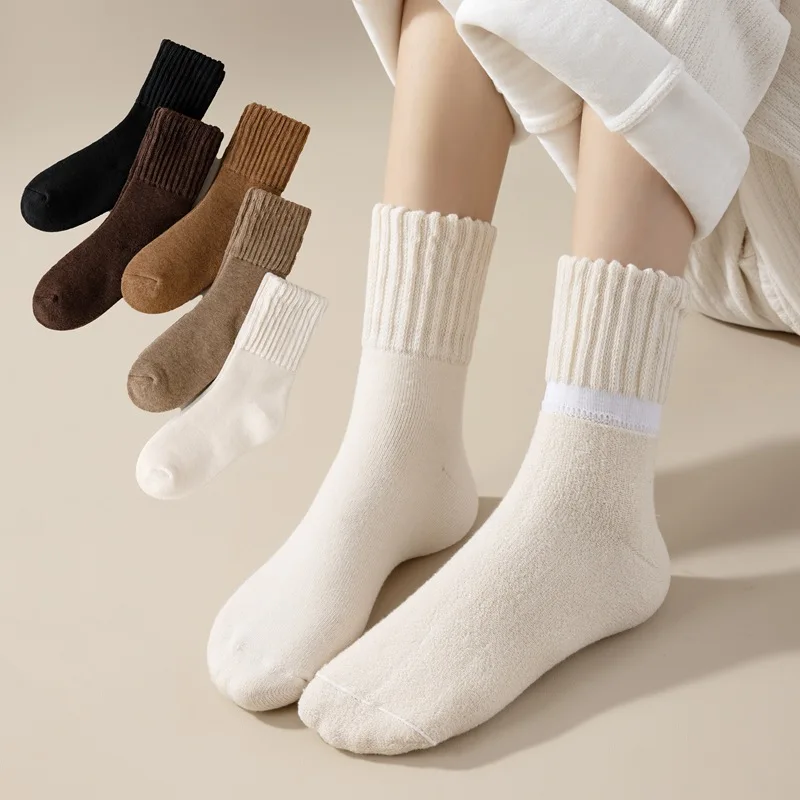 

5 Pairs Women's Socks Set Solid Color Simple Versatile Mid Tube Socks Winter Thickenend Plush Warm Home Floor Socks For Girl