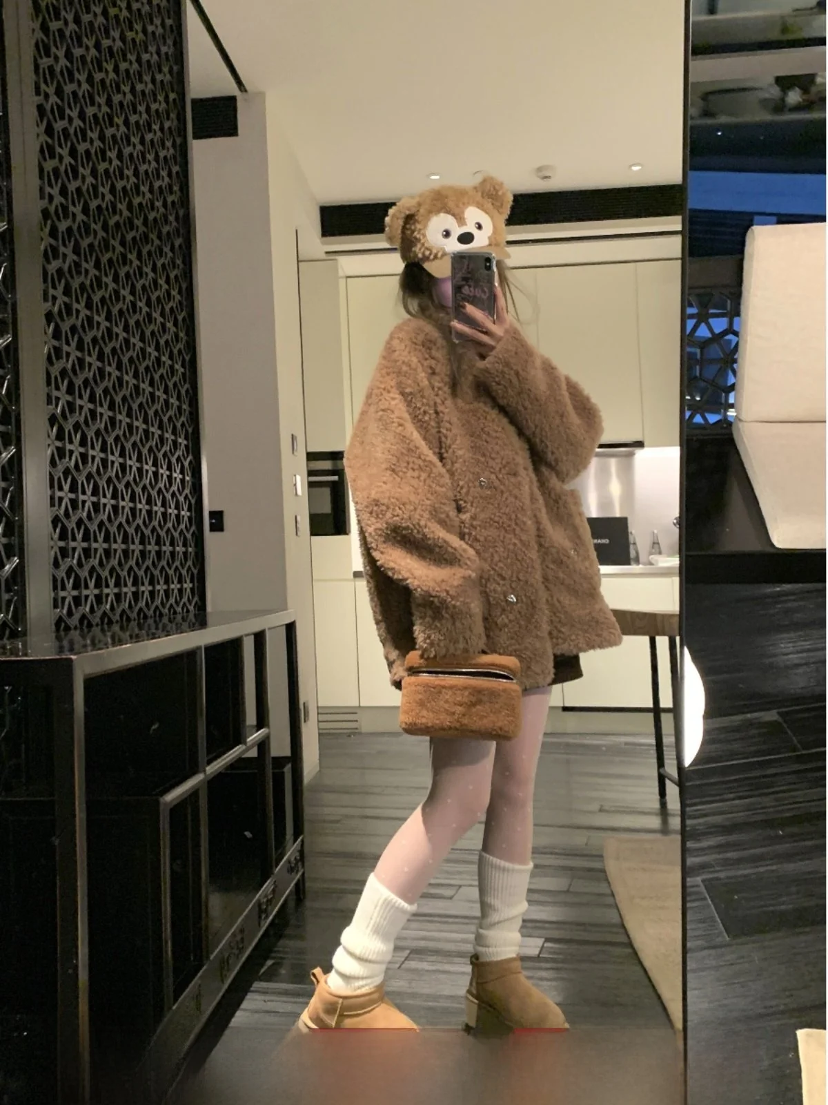 

Корейское утепленное пальто из овечьего меха в стиле Тедди для женщин, весна-зима, новая модная коллекция, комбинированное из кожи и меха, короткая верхняя одежда