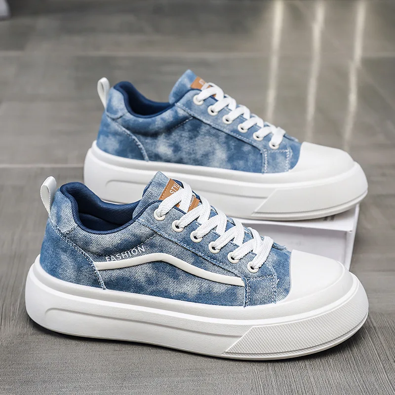 

Classic Walking Jogging Skateboard Shoes 2026 Fashion Canvas Sneakers Men Spring Comfortable Shoes for Men Sport Shoes