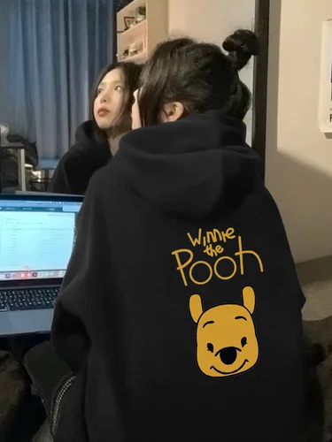 Imagen 1 del producto 2025 moda nueva Otoño e Invierno suéter suelto con capucha mujer Winnie The Pooh estampado patrón estudiante deportes y chaqueta de ocio