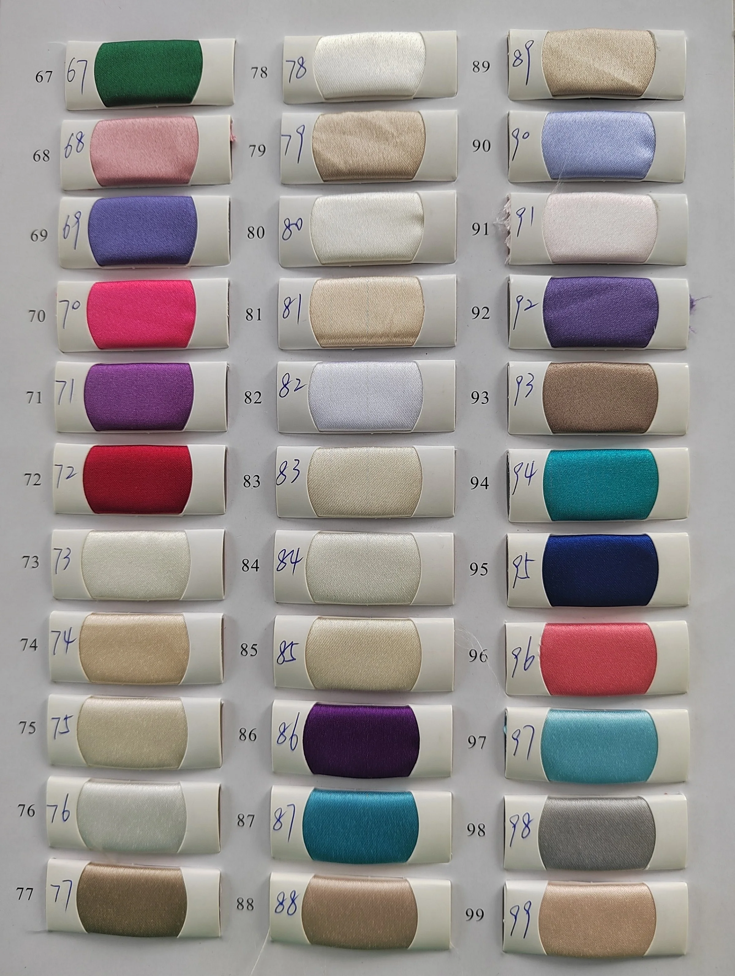 Toofan Einfache kurze Brautkleider, maßgeschneidert, breite Träger, Satin, Falten, Mantel, Brautparty-Kleider über dem Knie, Mini-Damenbekleidung – Detail 9