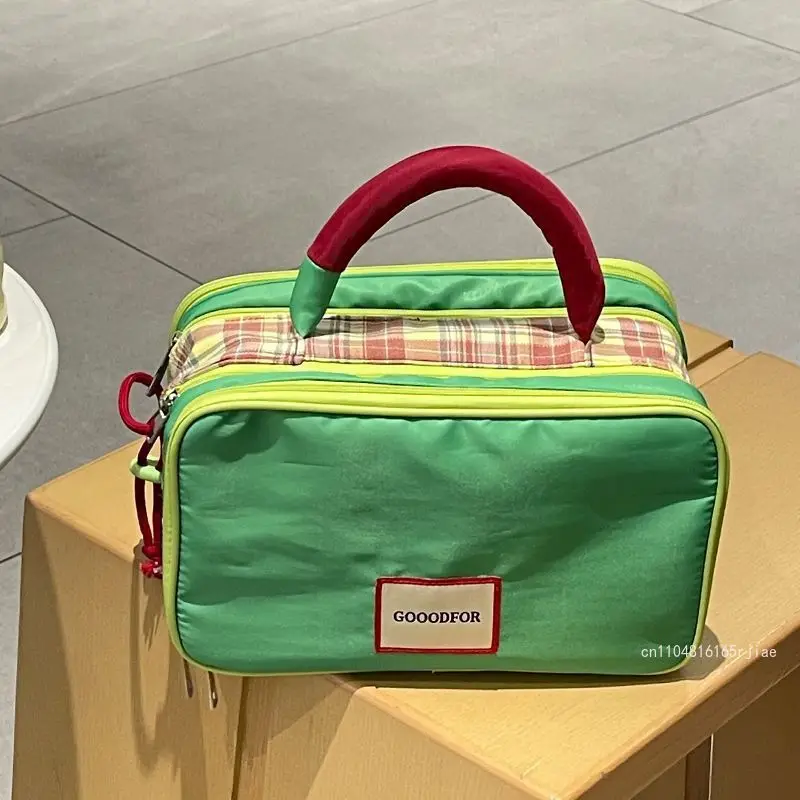 2026 New Women's Handheld Makeup Bag Lightweight Oxford Cloth Large Capacity Travel Washbag Waterproof Layered Storage Washbag