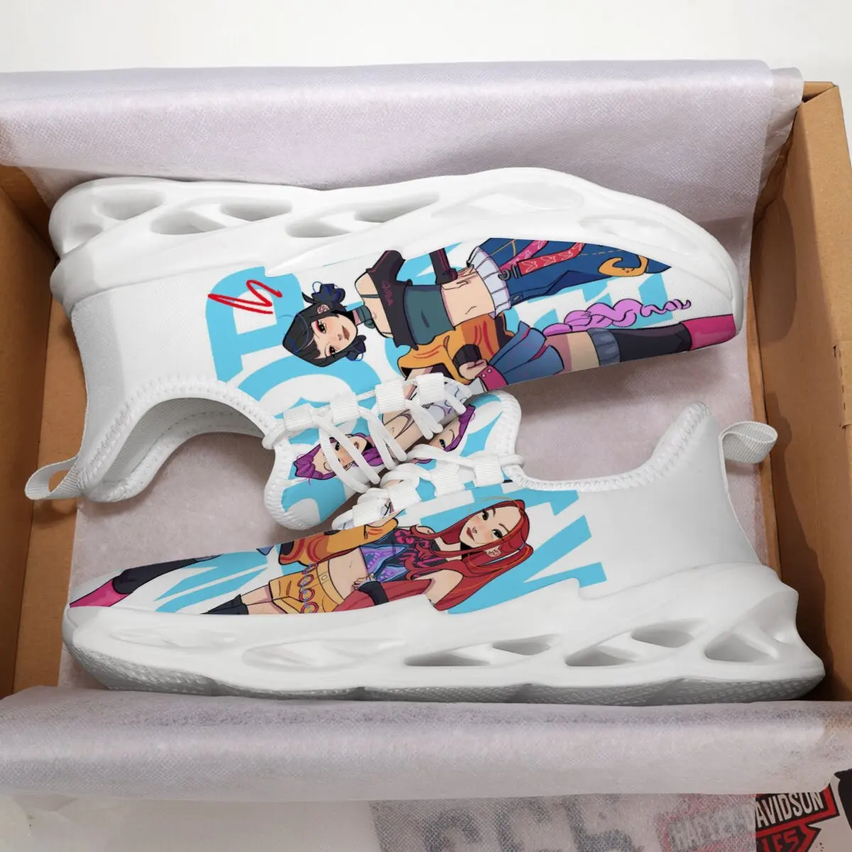 

New Flat-bottomed Witch Hunter Team Cartoon Animation Pattern Design Lightweight Color-blocking Printed Casual Sports Shoes