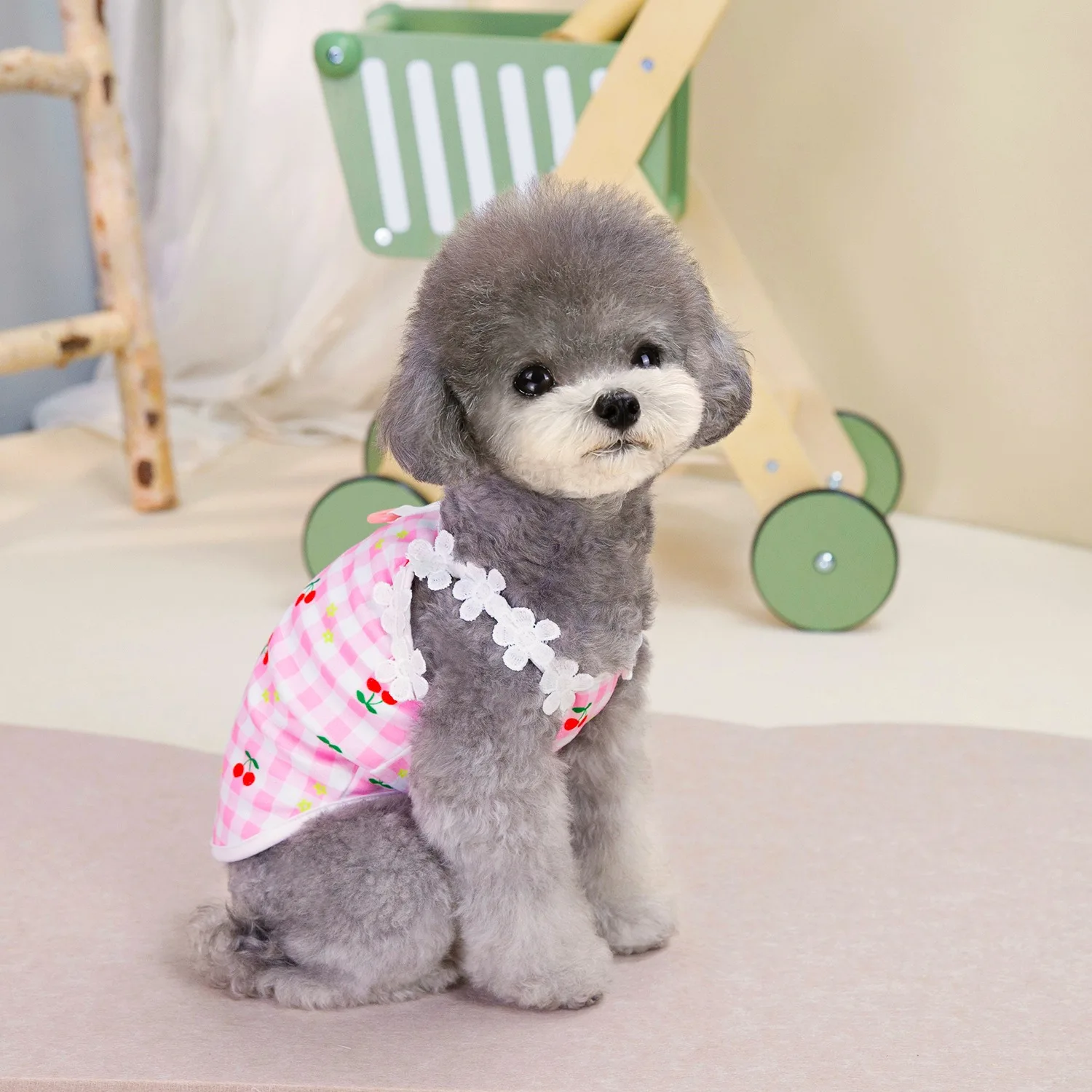 Cherry Lace Sling Pet Dog Clothes Summer Bichon Flower Vest Teddy Pretty Dress Puppy Fruit t-shirt prodotti per cani popolari