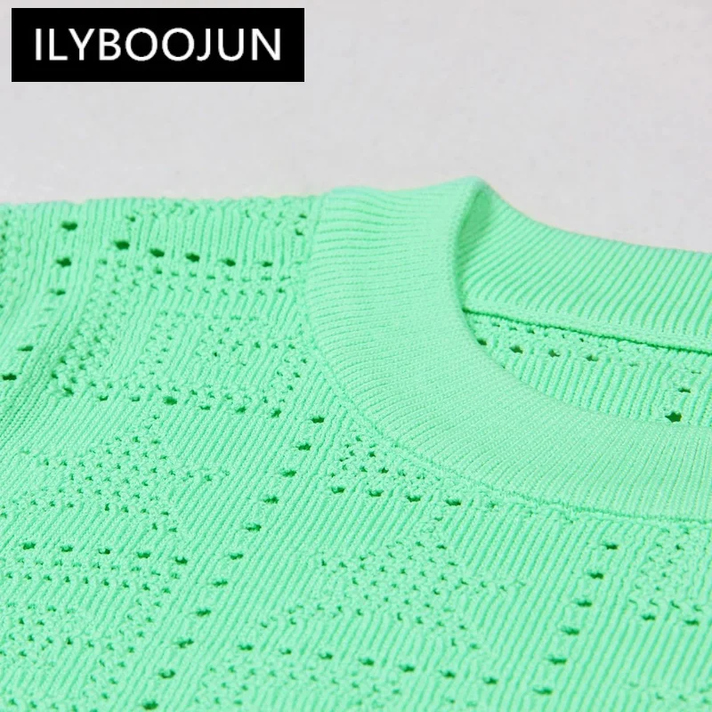 Spot Summer 2024 New Women's Cutout Fashion Classic High Quality Short Sleeve T-shirt Tops Knitwear