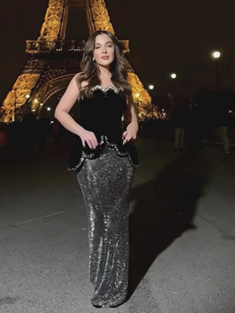 

Women Diamonds Skirt Two Piece Set Women Black Sleeveless Bandage Top + Shiny Gauze Rhinestone Long Skirt Suits Evening Party