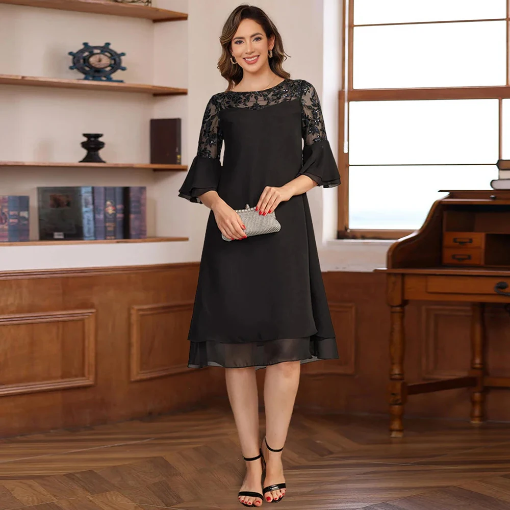 

Vintage Women's Cocktail Dresses 2025 Chiffon Column Mother of the Bride Dress Black O-Neck Lace Tiered Groom's Mother Gown Midi