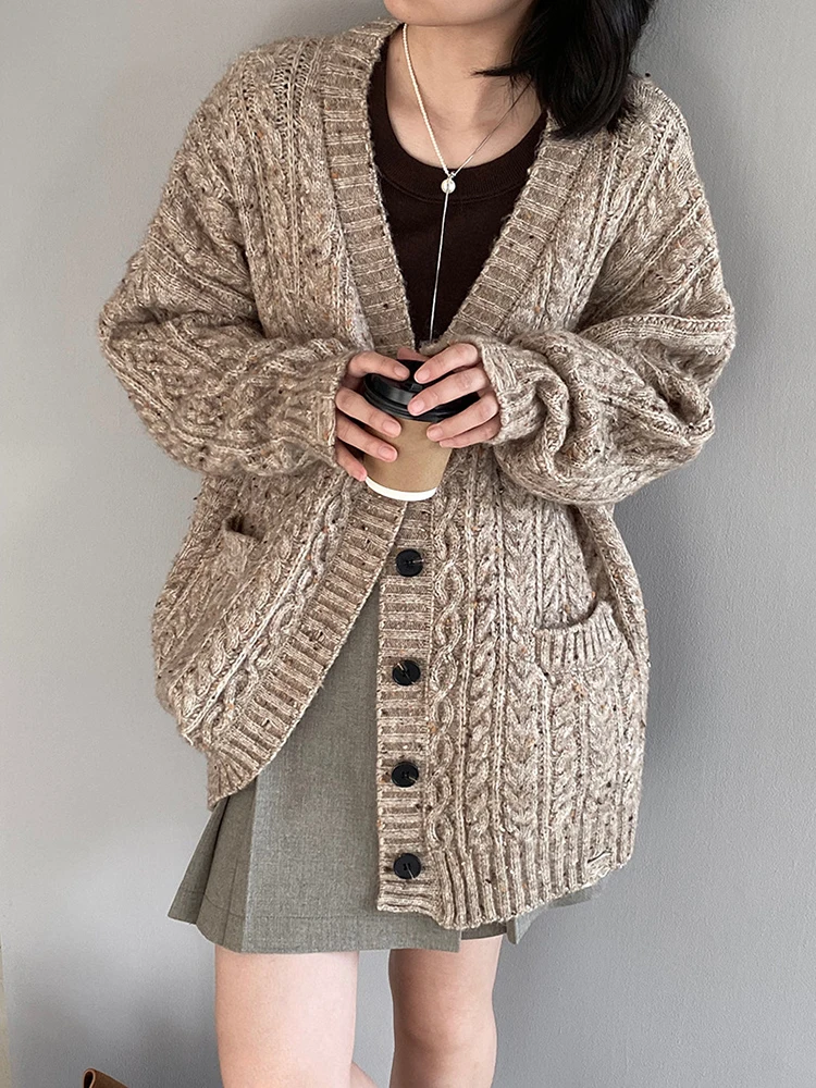 [LANMREM] Fashion Knitting Cardigan Sweater For Women V Neck Single Breasted Warm Female Loose Coat 2024 Autumn New 26C617