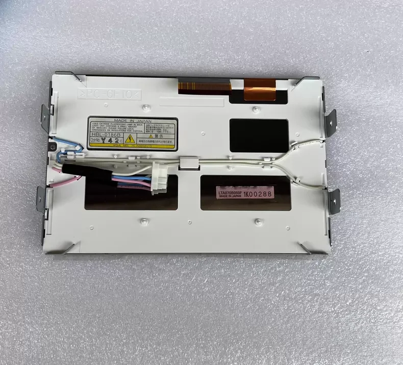 

7-дюймовый жидкокристаллический дисплей LTA070B050F