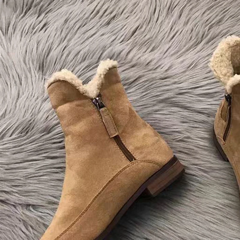 النساء الفراء الثلوج الأحذية الشقق أحذية رياضية دافئة أفخم حذاء من الجلد 2025 الشتاء الاتجاه حذاء رياضة البريدي تشيلسي الأحذية المشي Mujer Zapatos