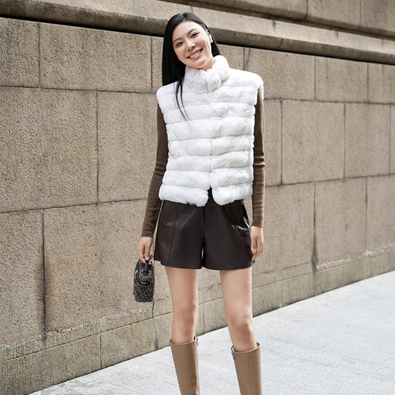 Ftangaiur Winter Import Pure White Cyan Blue Chinchilla Vest Coat O-Neck Women Upscale Natural Color Chinchilla Fur Vest Coats view 3