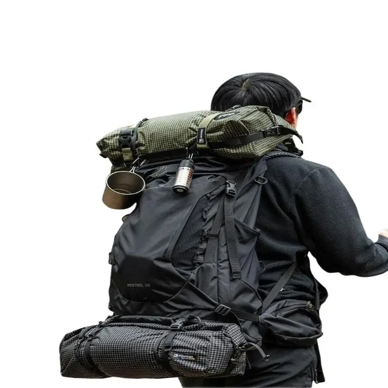 Multifunktionaler Dacron-Rucksack mit leichter, erweiterbarer Aufbewahrungstasche, perfekt zum Wandern, Camping und Backpacking. – Detail 6