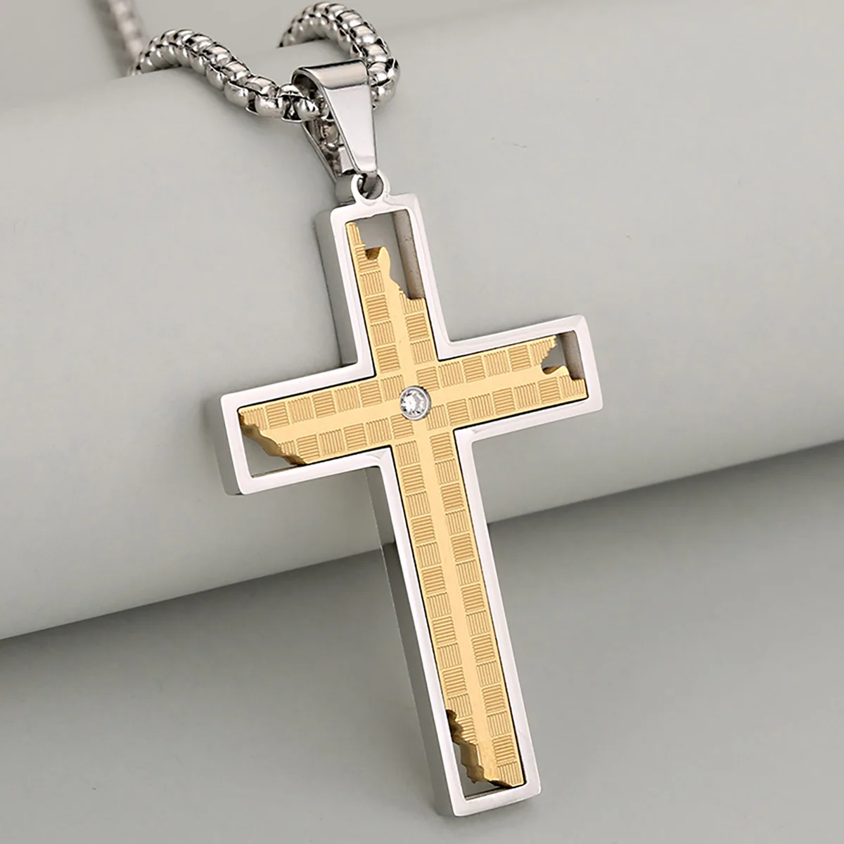 

Fashion Two-Tone Splicing Trendy Personality Stainless Steel Men's Pendant Necklace Set