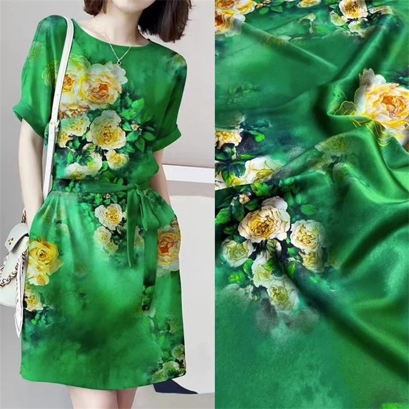 Fashion Green Background Print Heavy Weight Wide Stretch Satin Silk Fabric Beautiful Dress Shirt Mulberry Div Fabric Nightingale