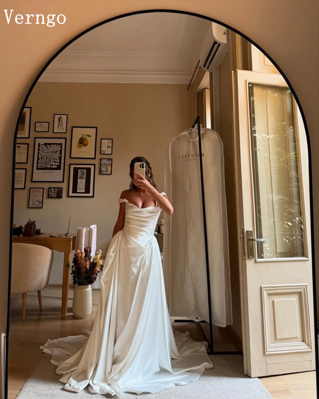 Verngo Simple lvory Wedding Dress Strapless A Line Bridal Gowns Women Pleated Zipper Prom Bride Dresses Customized