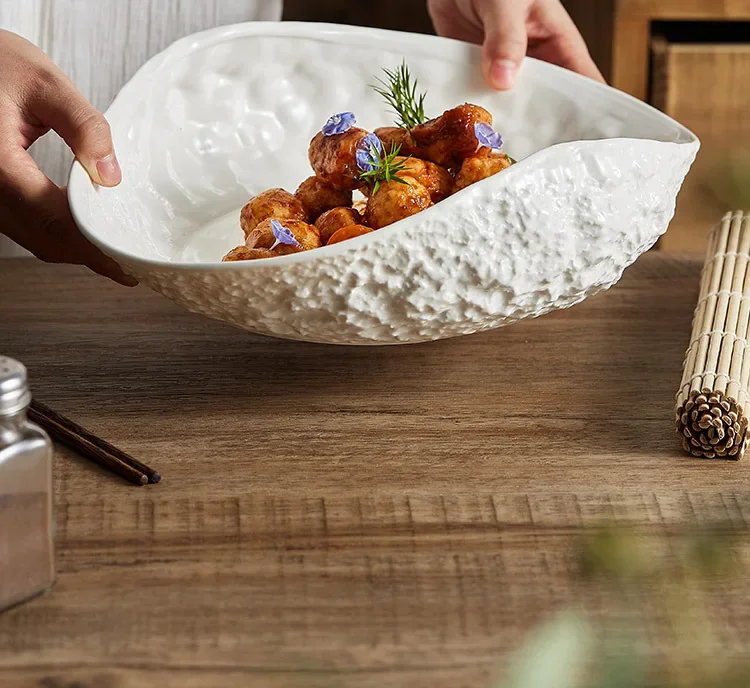 

Rock Pattern Pure White Oval Soup Plate Minimalist Kitchen Table Dinner Plate Shell-shaped Edge Ceramic Main Dish Tableware