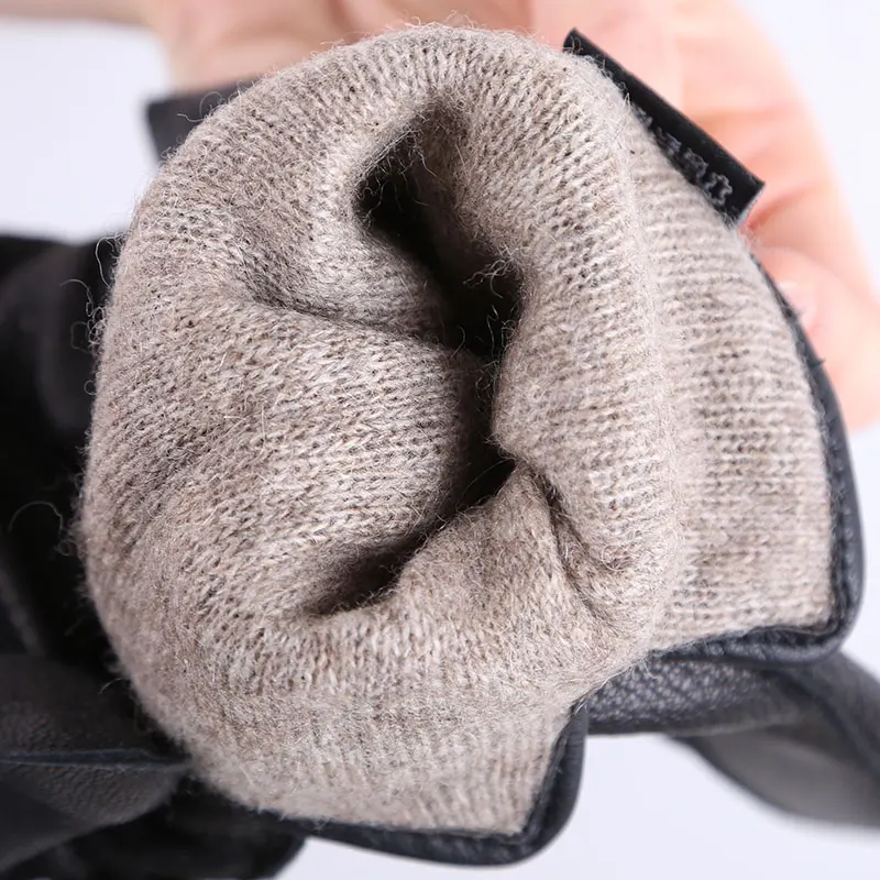 High-end black men\'s gloves,Keep warm gloves male winter,sheepskin men\'s leather gloves,Sensitive touch gloves-8025