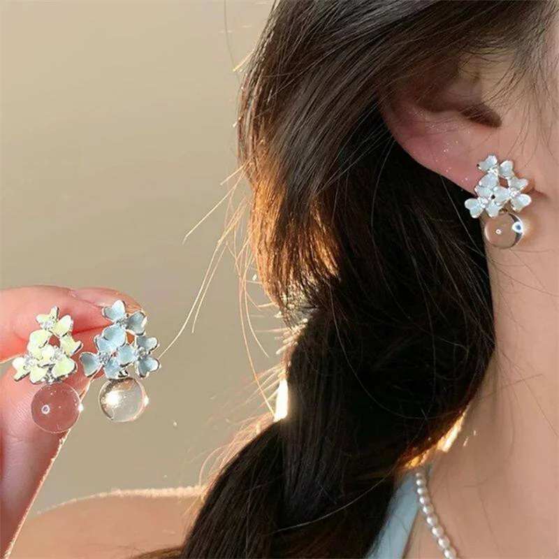 Sweet Cute Flowers Cat Eye Stone Stud Earrings For Women Romantic Transparent Crystal Ball Florals Earrings Party Jewelry