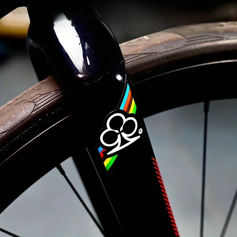 مجموعة ملصقات "Colnago Multi - Design"، مثالية لإطارات الدراجة وأقنعة الخوذة وإضافة ألياف ركوب الدراجات الاحترافية