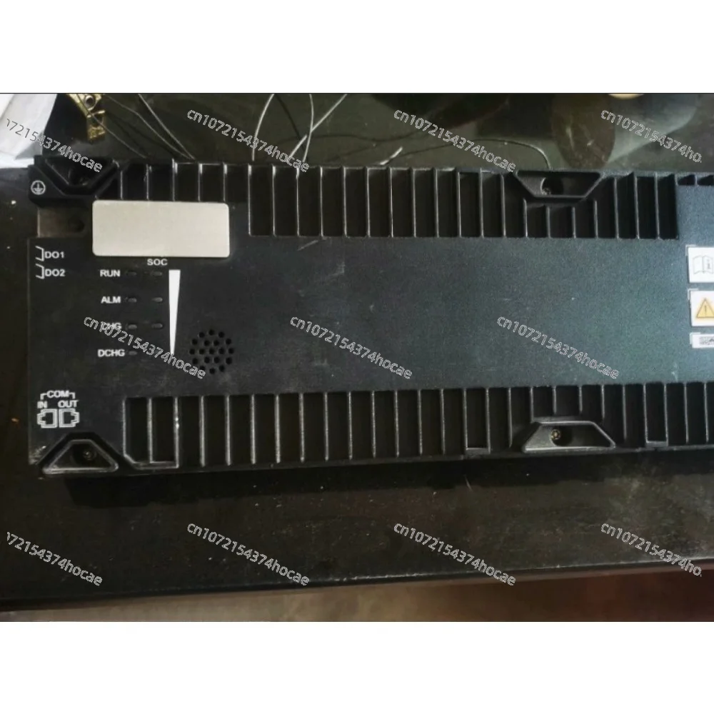 4KW 24V Pure Sine Wave Hybrid Solar Inverter 110/120V 140A MPPT with 6.25Inch LCD Display