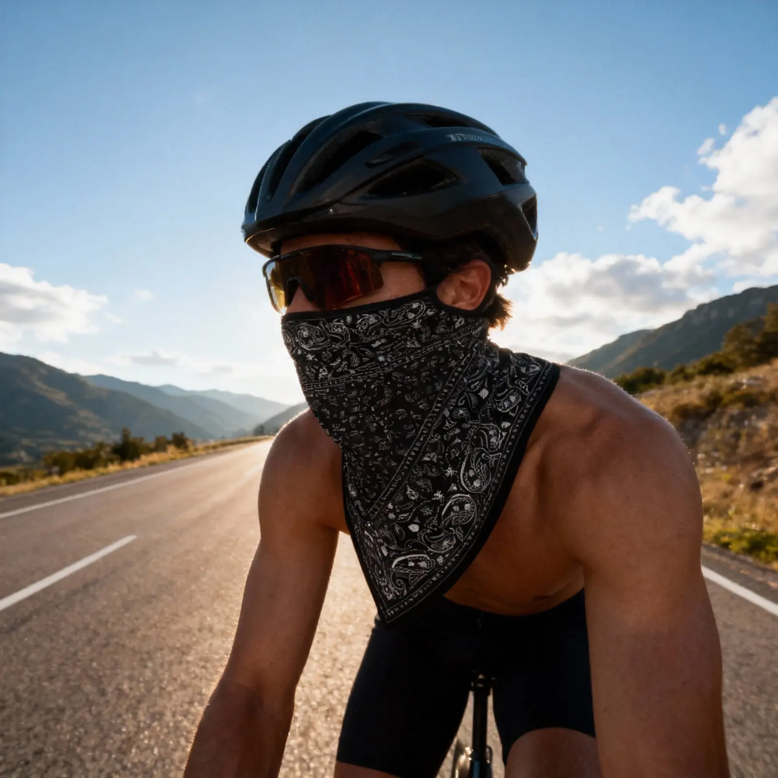 

Neck Gaiter Scarf Riding Face Mask Sunscreen Neckerchief Protective Cover Dustproof Triangle Scarf Neck Protective Climbing