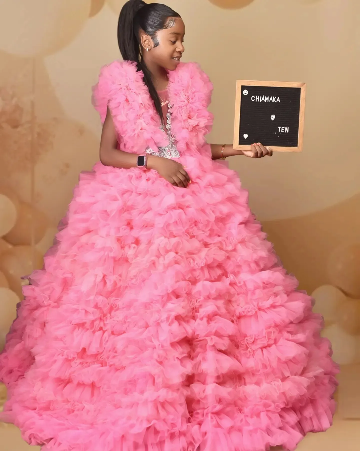 Abiti da festa di compleanno per ragazze rosa Abiti da ragazza di fiori con volant e applicazioni in pizzo per abiti da prima comunione personalizzati