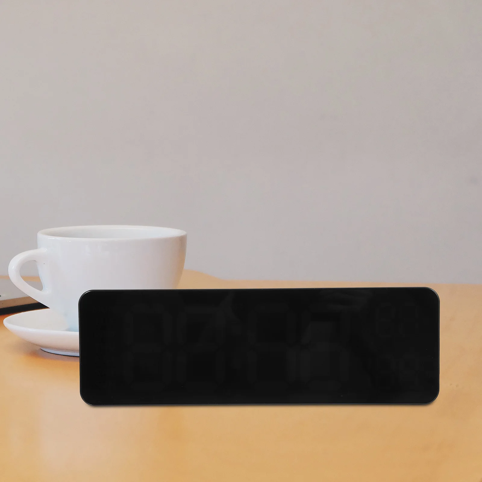 

High Definition Digital Alarm Clock With Temperature And Humidity Display Suitable For Bedroom Office And Living Room