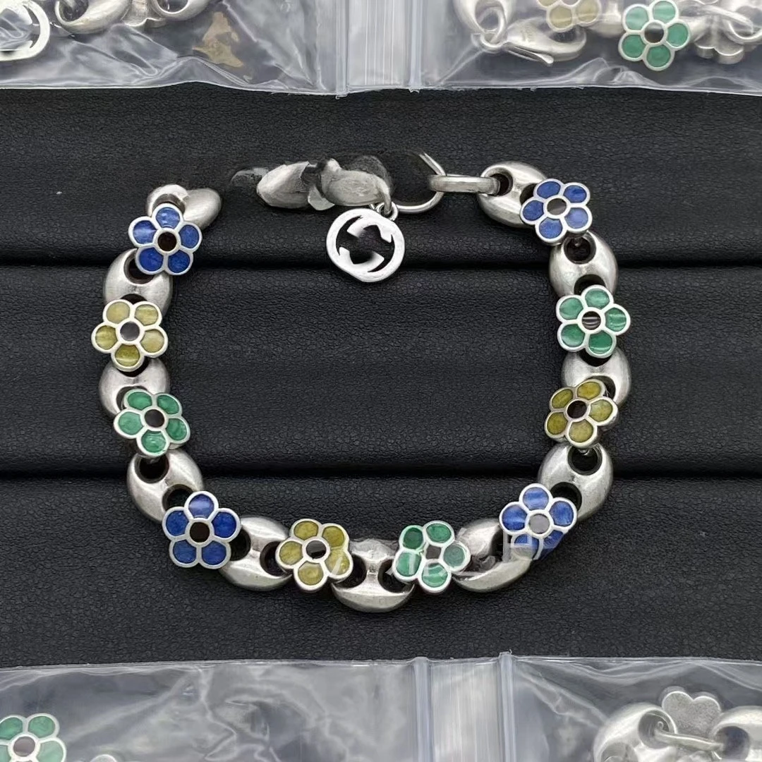 

Модные браслеты с буквами в стиле ретро, классический женский аксессуар 2025г.