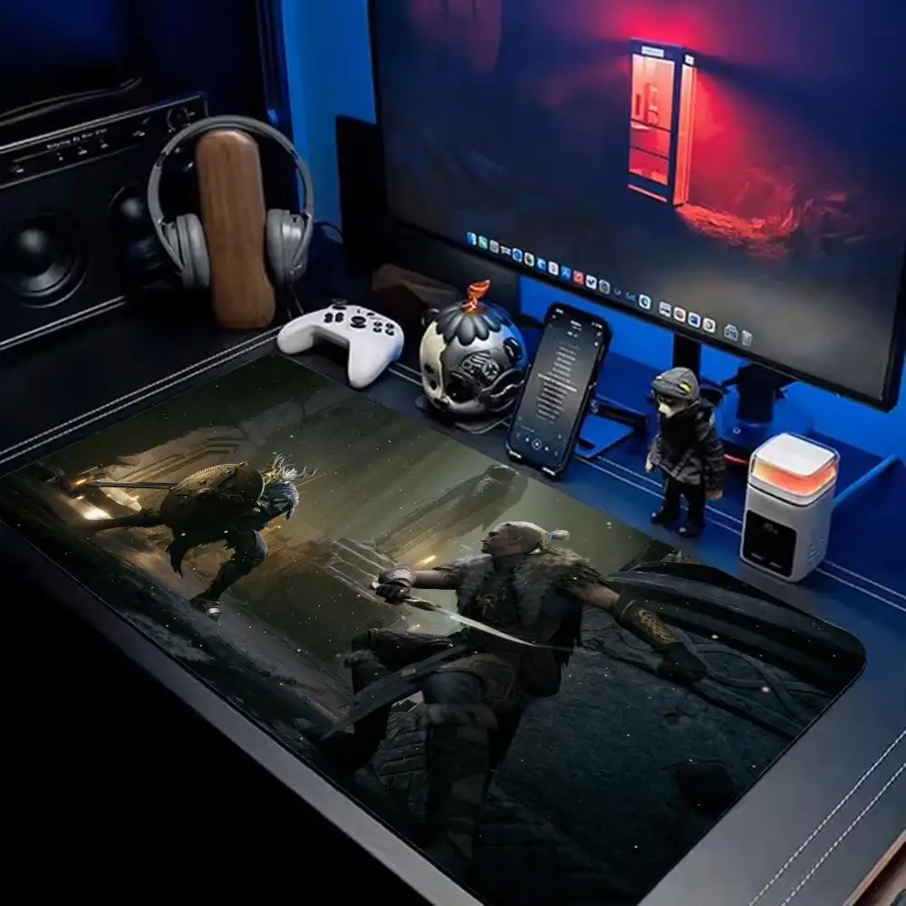 Mistfall Hunter Mouse Pad Extra Large XXL Extended Gaming Desk Mat Customizable natural non-slip rubber