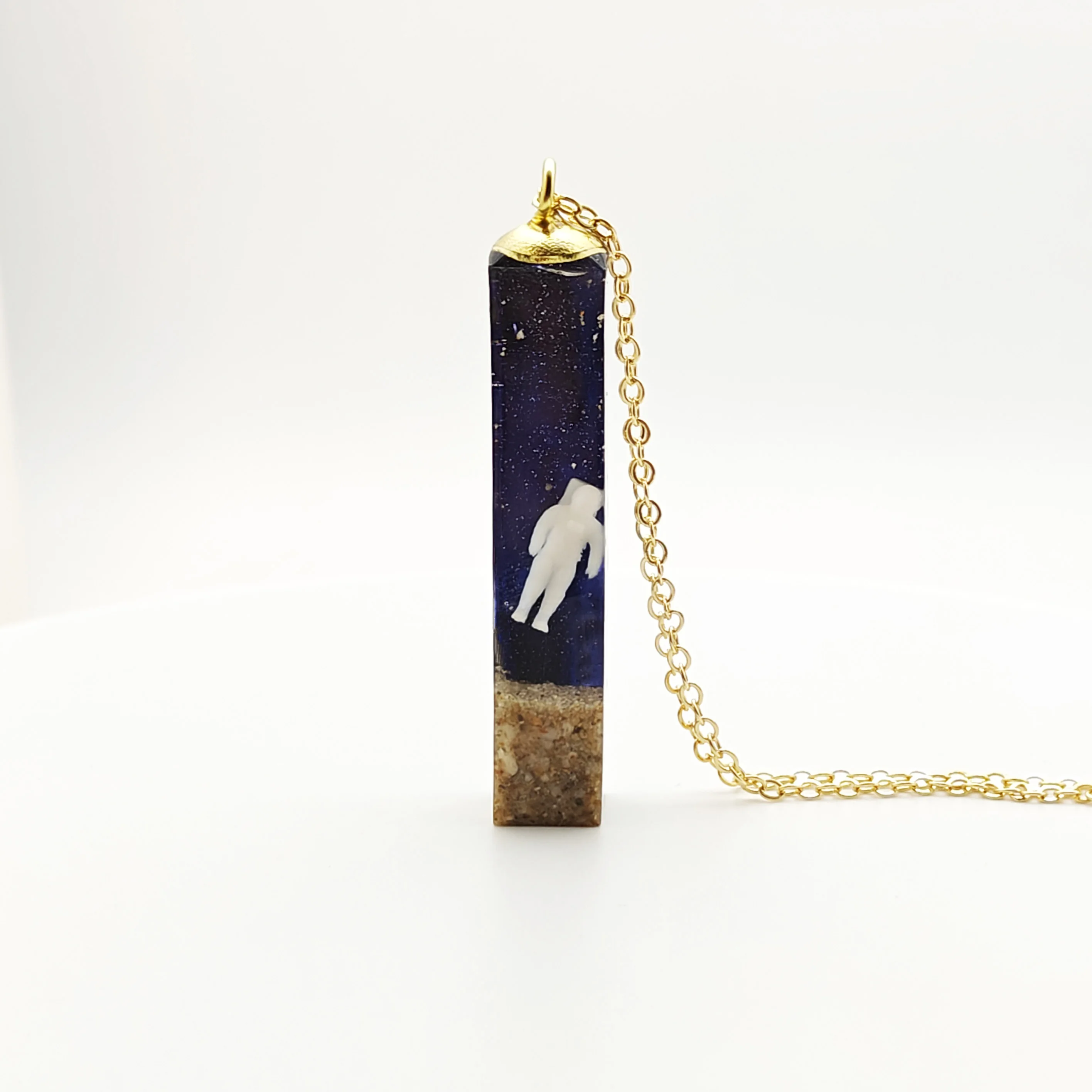 Astronaut Floating Outer Space Starry Sky Cosmonaut Spaceman Cube Resin Gold Color Pendant Chain Long Necklace Women Handmade