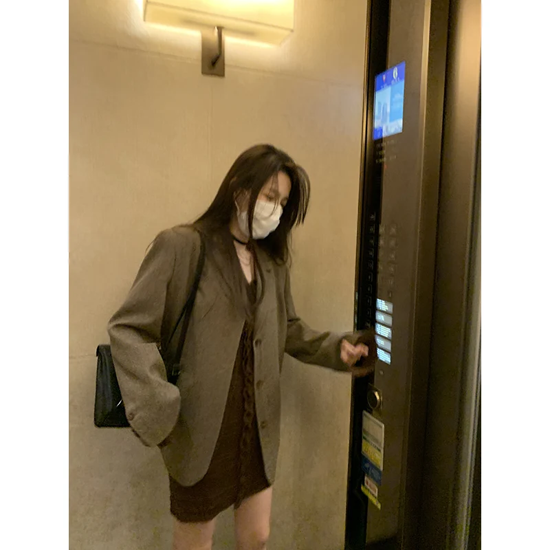 

YOKLASS Casual Loose Long Sve Brown Coffee Color Padded oulder Suit Jaet Spring High-End Feeling Women's Faion