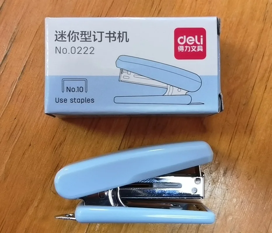 Stapler Siswa Menggunakan Mini Stapler Kecil Portabel Multifungsi Mesin Staples Pengikat Buku Rumah Kantor Staples