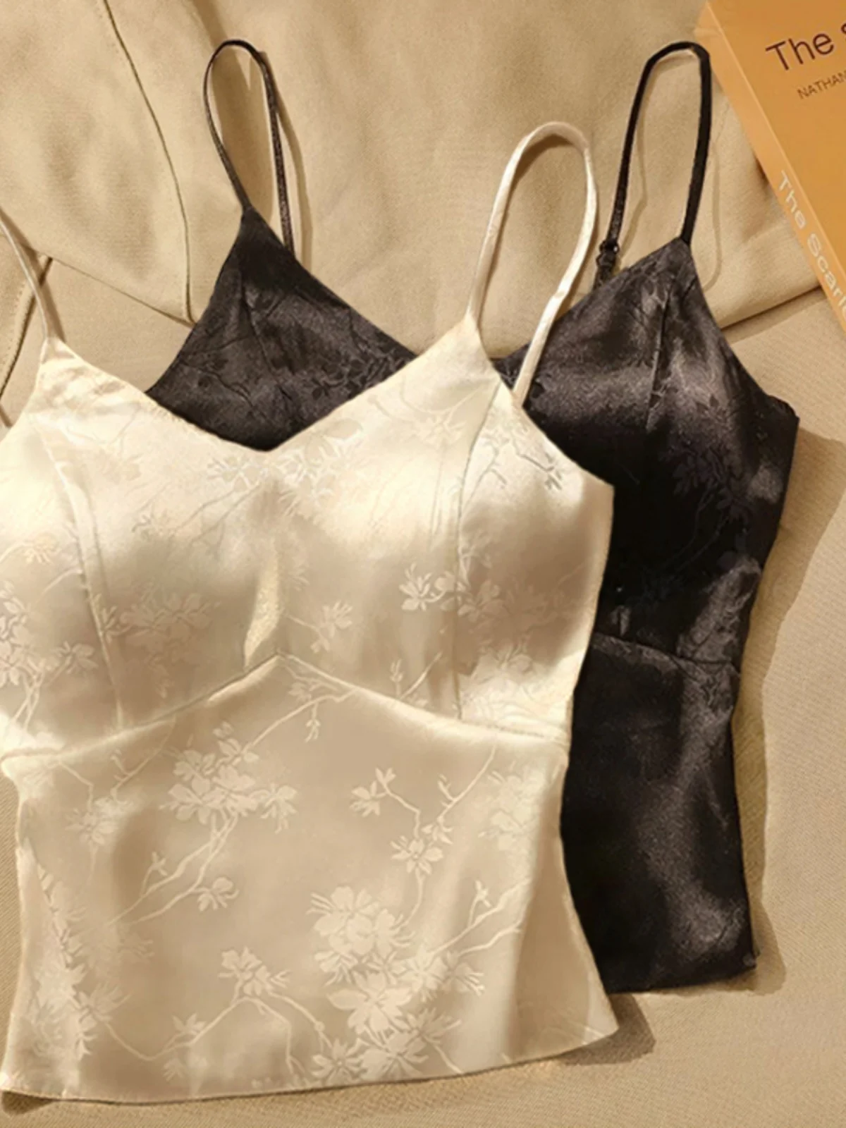 New Chinese Style Lightweight Strap Vest Women's Short Style Suit Inner Wear Summer Beautiful Back Bralette Top Outerwear